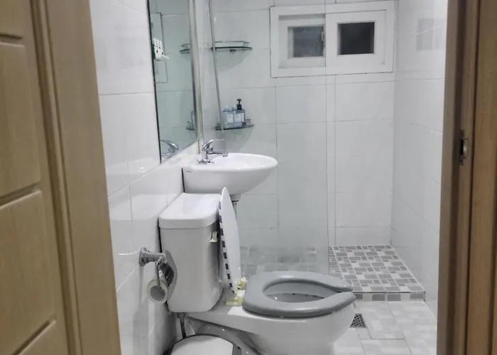 빌라 Newly Renovated Modern #11